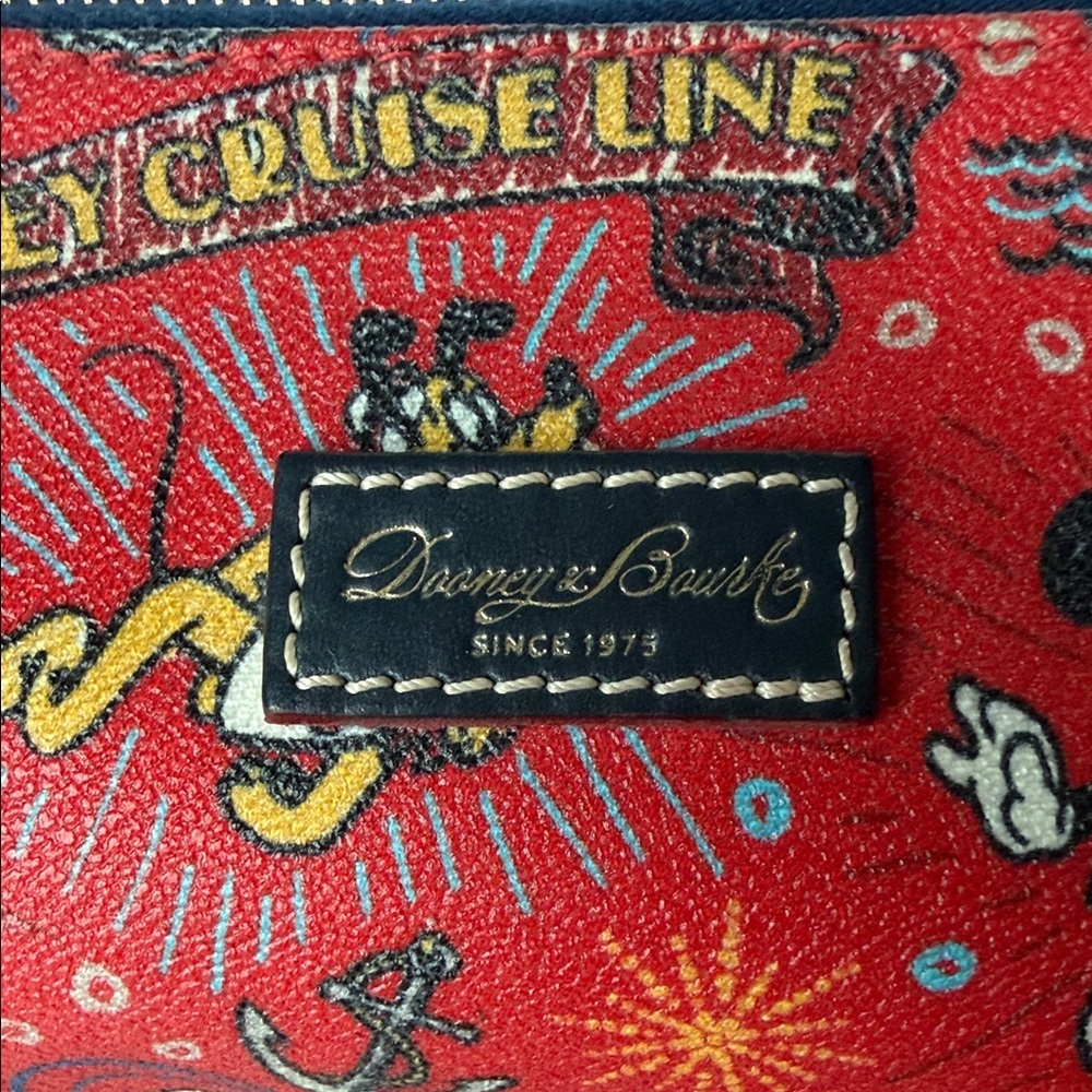 Dooney & Bourke Disney Cruise Red barrel/clutch bag. Retired print. - Picture 8 of 8